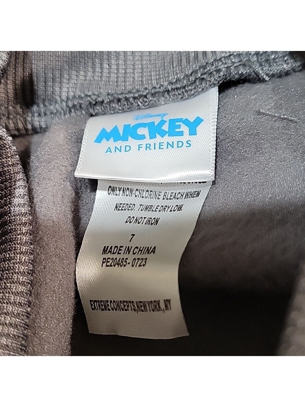 Boys Disney Mickey Mouse Sweatshirt Sizes 4 & 5/6 NWOT - Picture 5 of 5